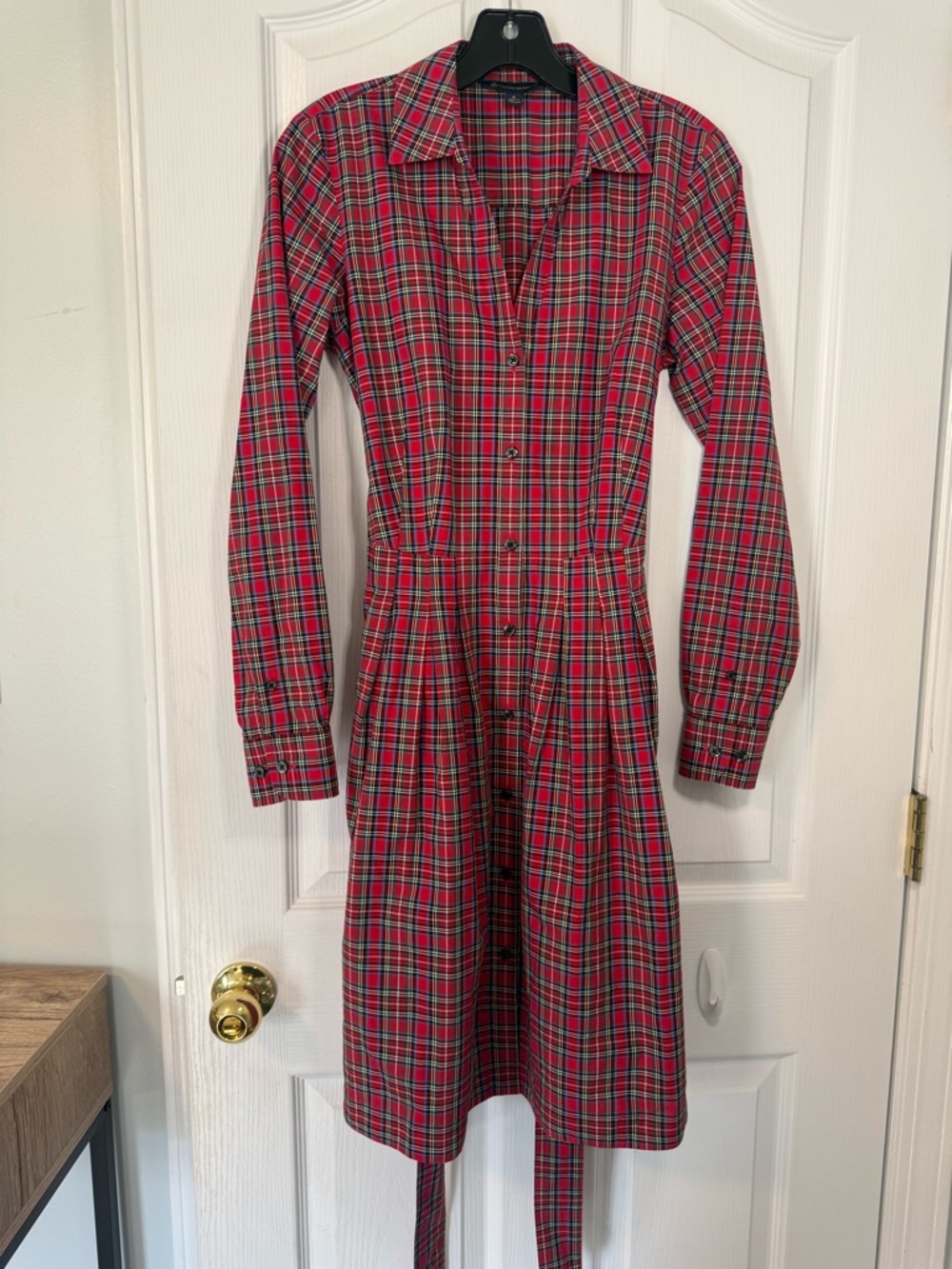 Brooks Brothers 100% Cotton A-Line Red and Black Plaid Shirt Dress Size 4